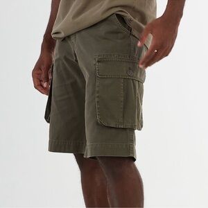 True Religion Cargo Shorts in Military Green, Size 34